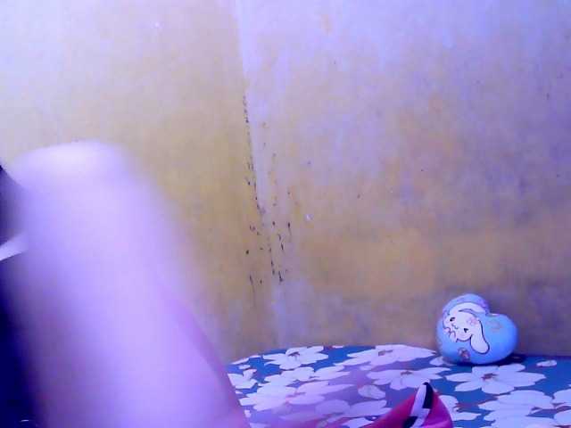 Carmela4u's BongaCams show and profile