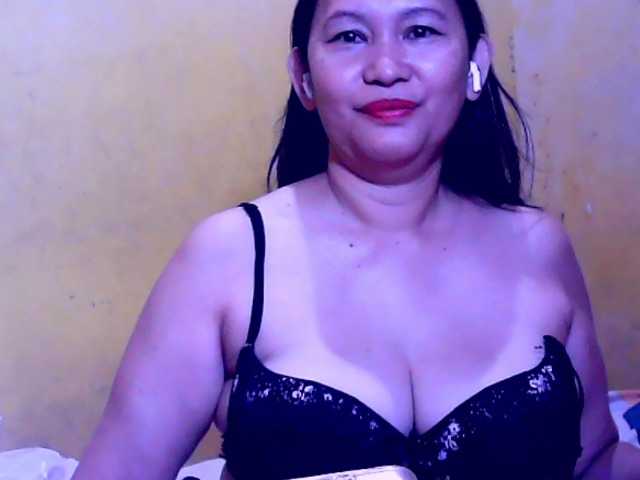 Carmela4u's BongaCams show and profile