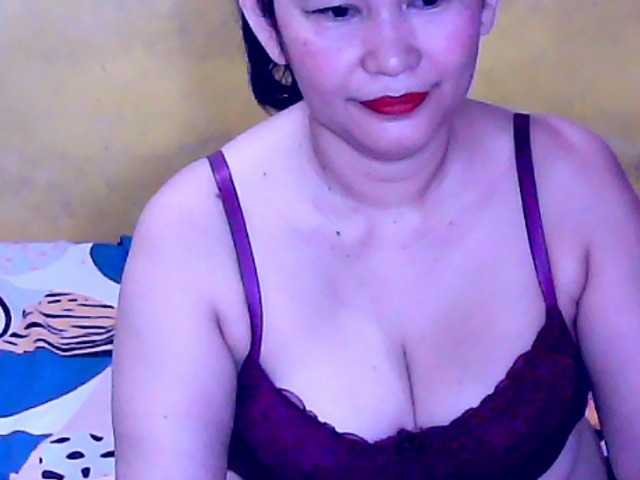 Carmela4u from BongaCams