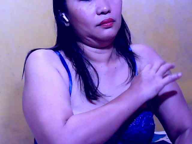 SweetMonlight webcam