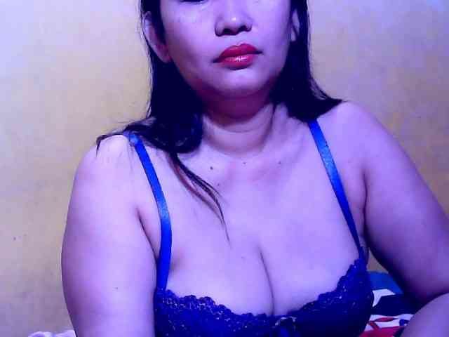 SweetMonlight webcam