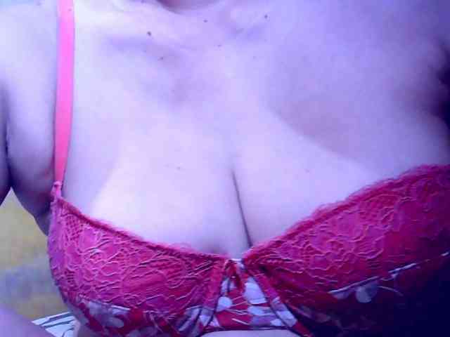 SweetMonlight webcam