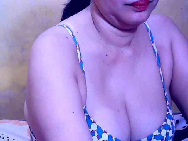 SweetMonlight webcam