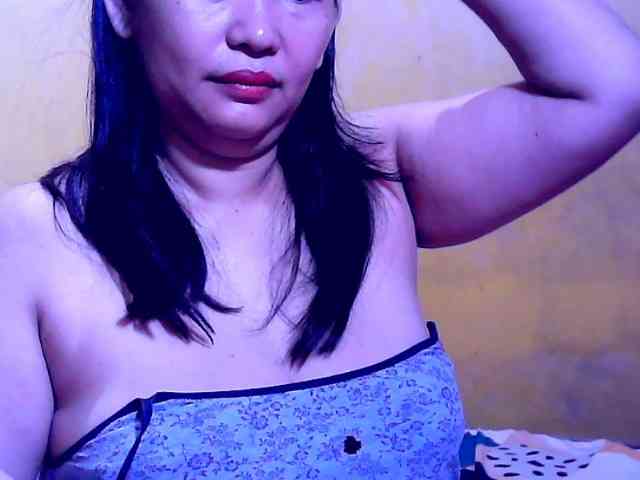 SweetMonlight webcam