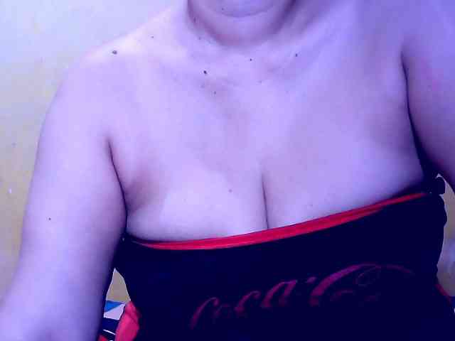 SweetMonlight webcam