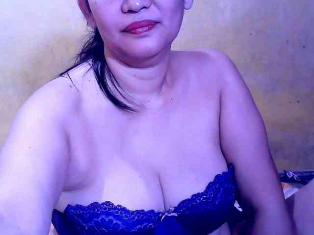 SweetMonlight webcam