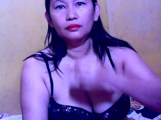 SweetMonlight webcam