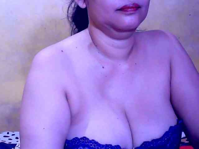 SweetMonlight webcam