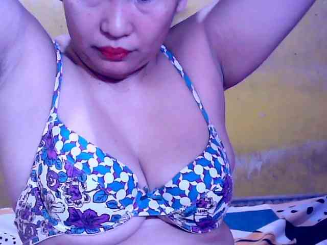 SweetMonlight webcam