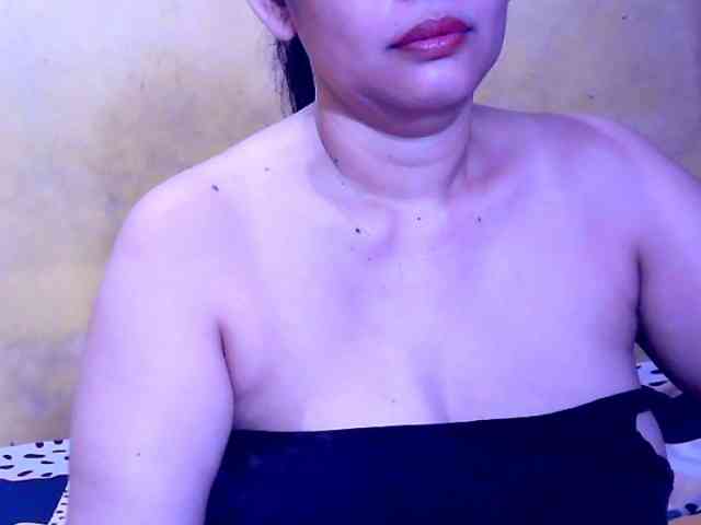 SweetMonlight webcam