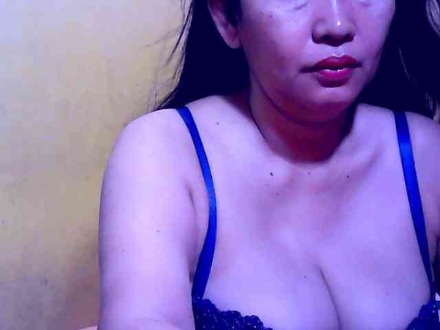 SweetMonlight webcam