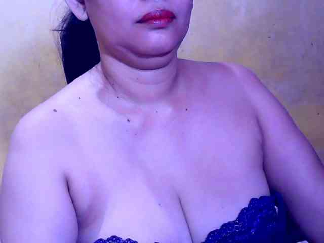 SweetMonlight webcam