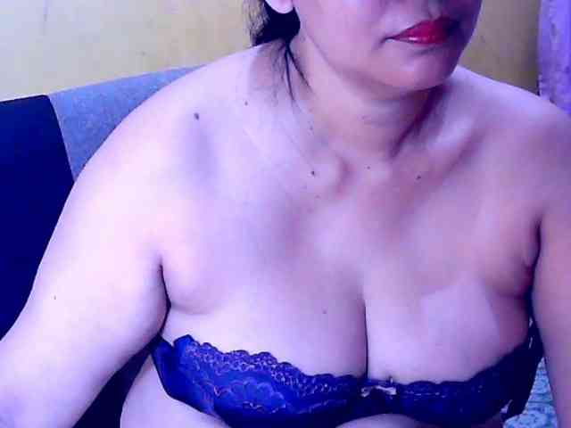 SweetMonlight webcam