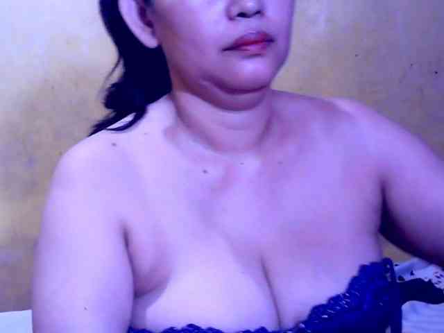 SweetMonlight webcam