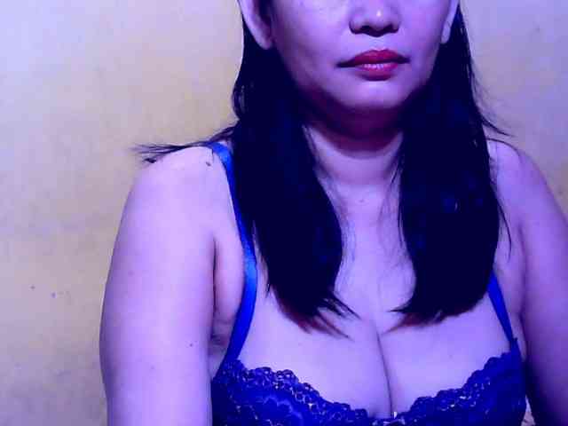 SweetMonlight webcam