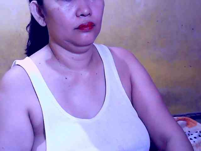 SweetMonlight webcam