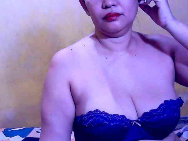 SweetMonlight webcam