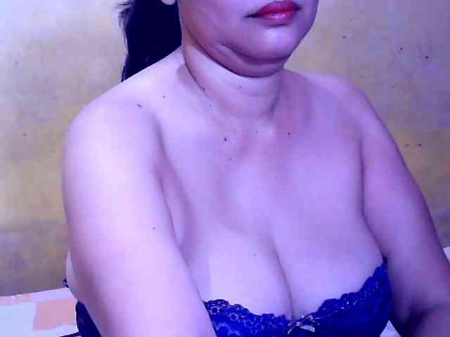 SweetMonlight webcam