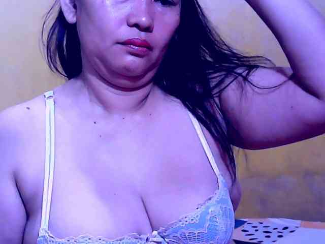 SweetMonlight webcam