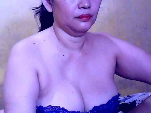 SweetMonlight webcam