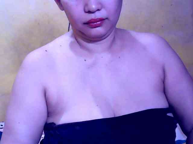 SweetMonlight webcam