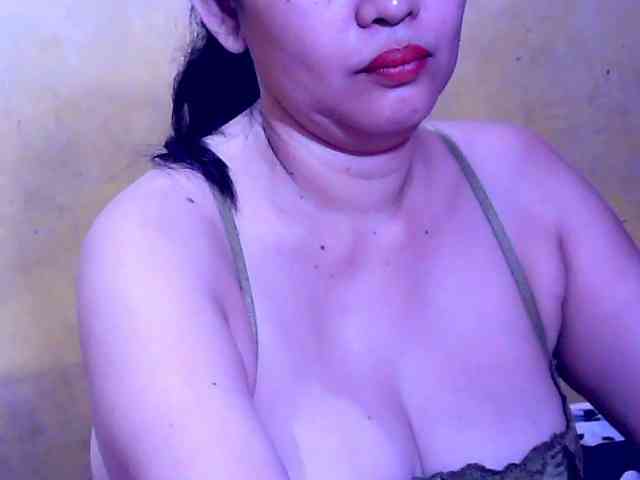 SweetMonlight webcam