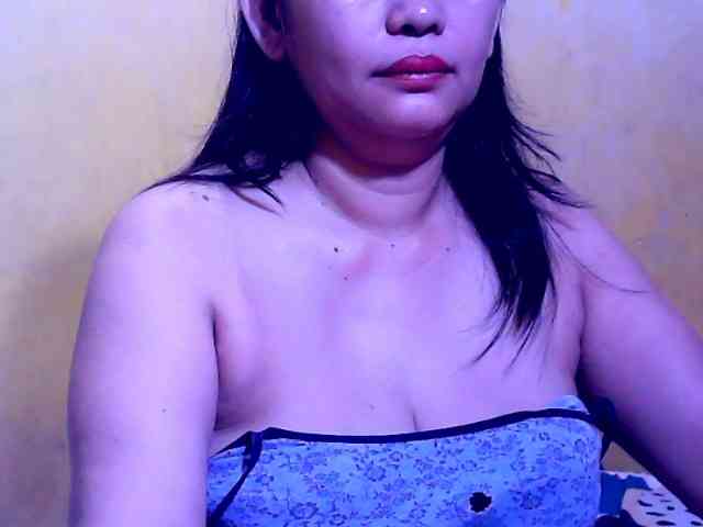 SweetMonlight webcam