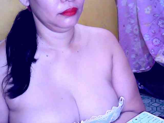 SweetMonlight webcam