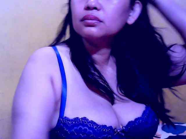 SweetMonlight webcam