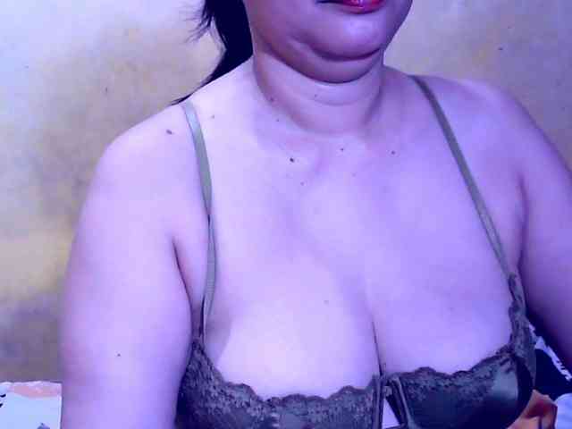 SweetMonlight webcam