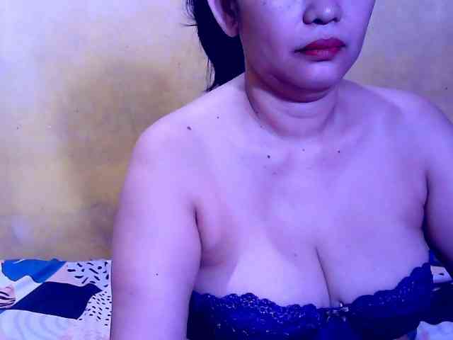 SweetMonlight webcam