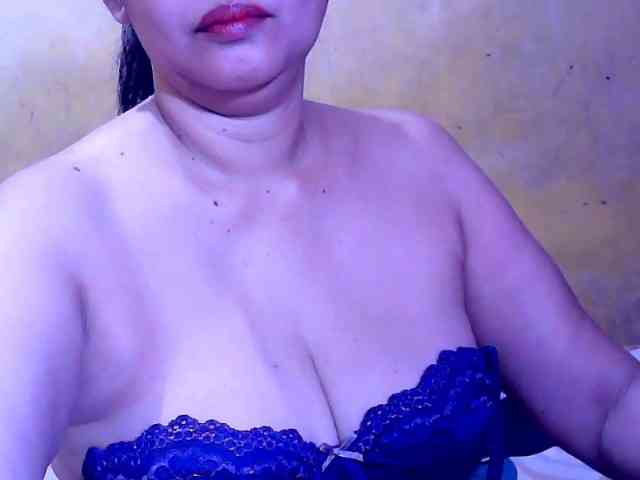 SweetMonlight webcam