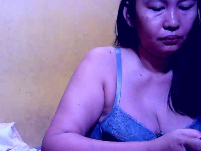 SweetMonlight webcam