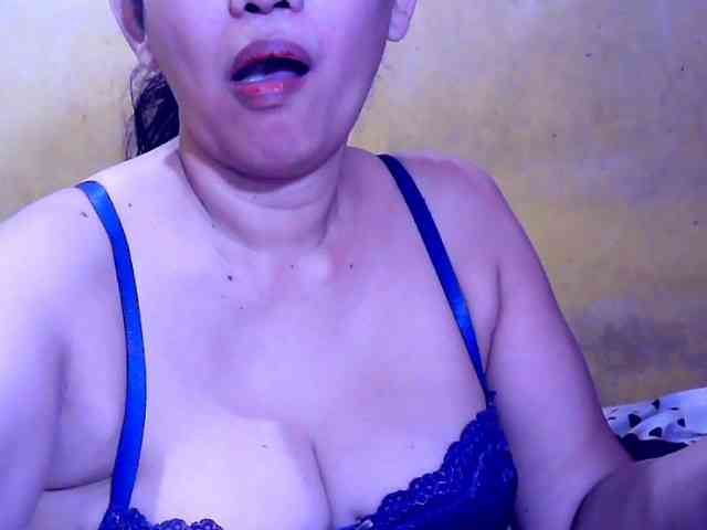 SweetMonlight webcam