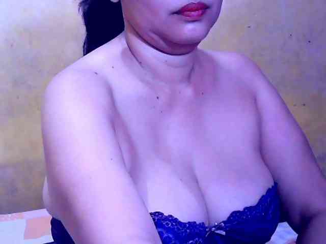 SweetMonlight webcam