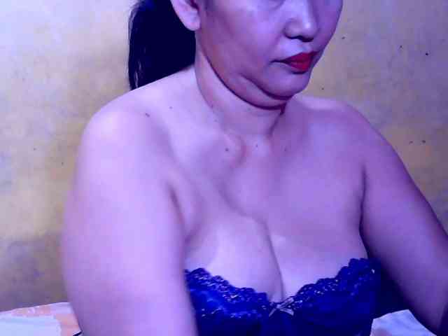 SweetMonlight webcam