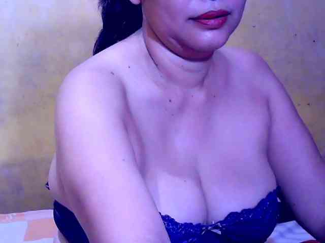 SweetMonlight webcam