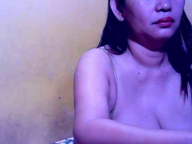 SweetMonlight webcam