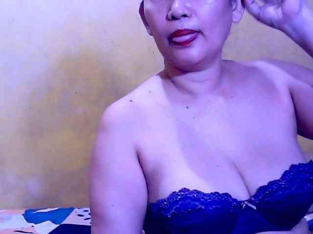 SweetMonlight webcam