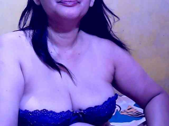 SweetMonlight webcam