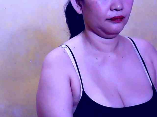 SweetMonlight webcam