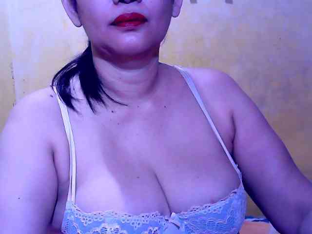 SweetMonlight webcam