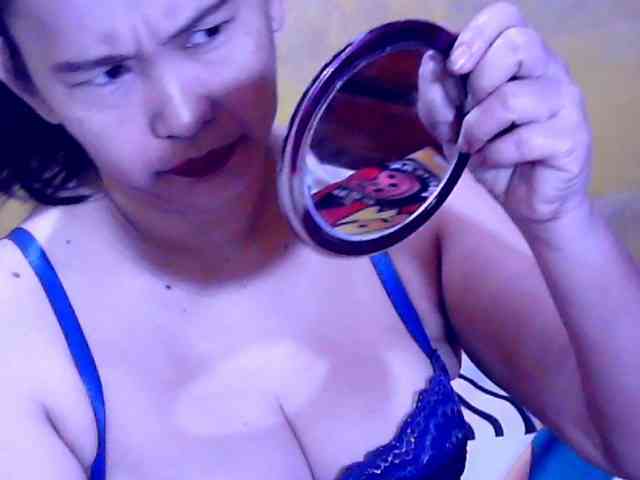 SweetMonlight webcam