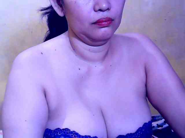 SweetMonlight webcam