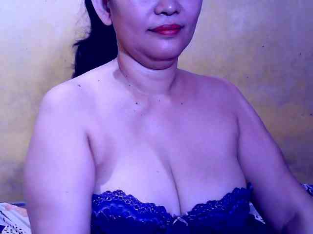 SweetMonlight webcam