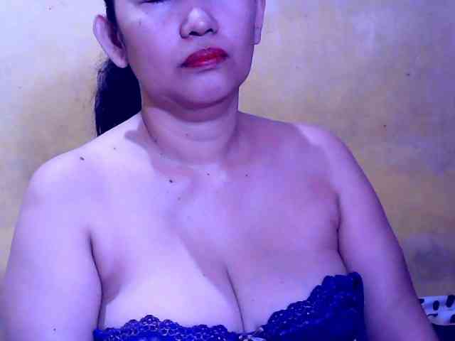 SweetMonlight webcam