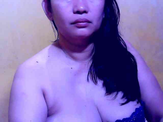 SweetMonlight webcam