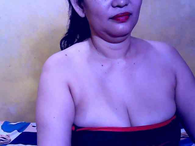 SweetMonlight webcam