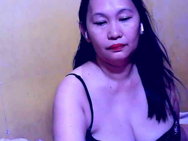 SweetMonlight webcam