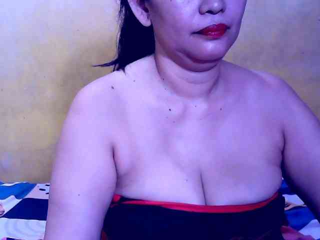 SweetMonlight webcam